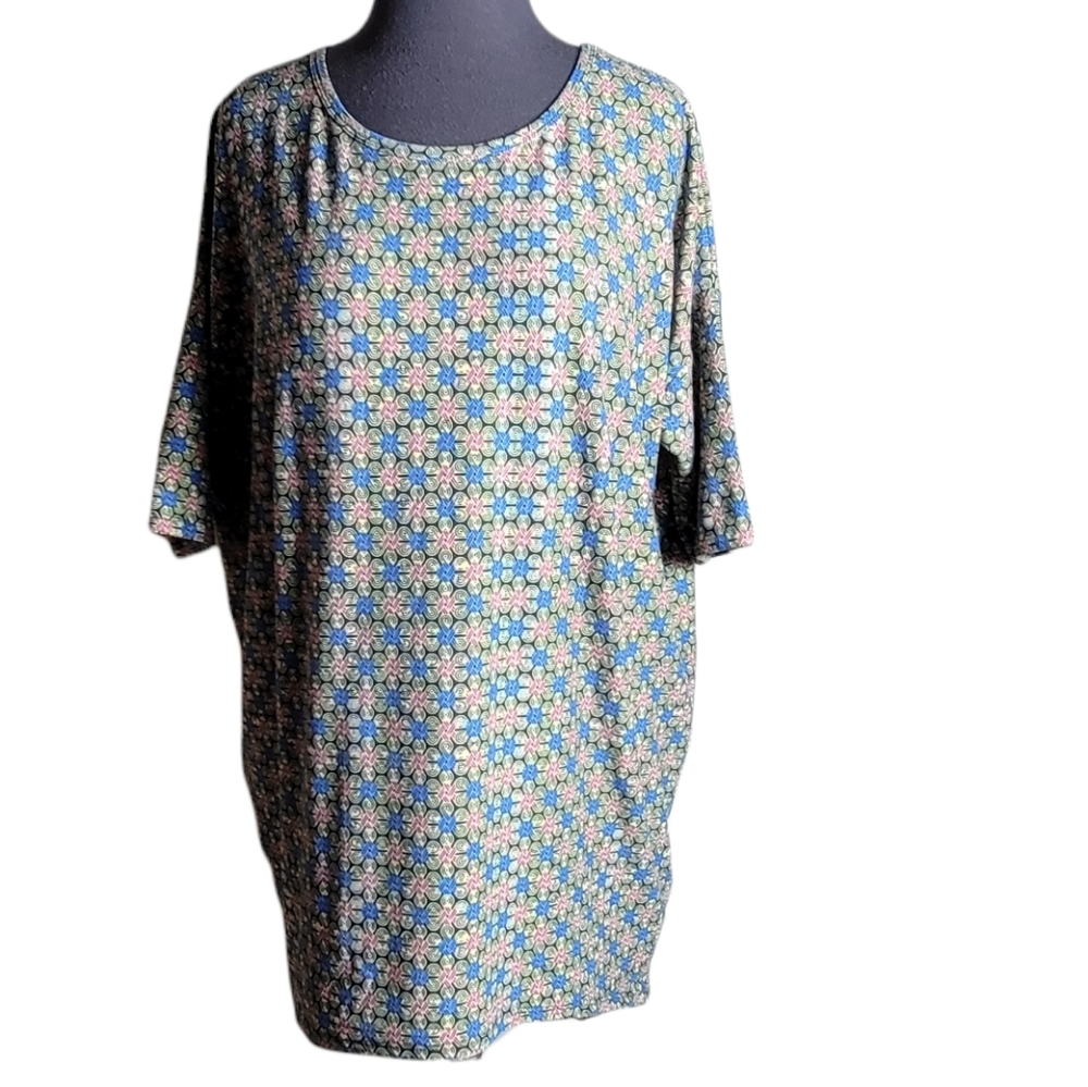 LuLaRoe Irma floral print tunic top size small drop shoulder scoop neck high low
